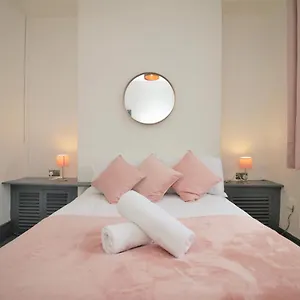 Fitzroy Terrace By Promise Cardiff